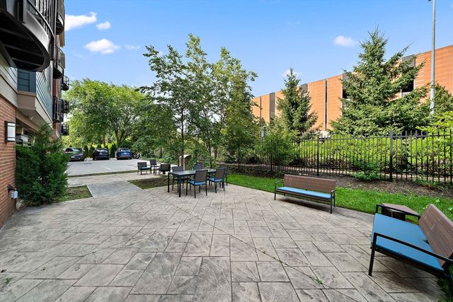 320 Maverick St 409, Boston, MA 02128