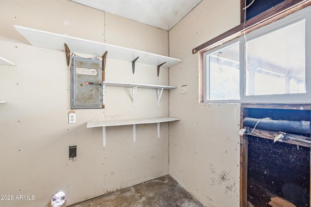 6532 N 19TH Drive, Phoenix, AZ 85015