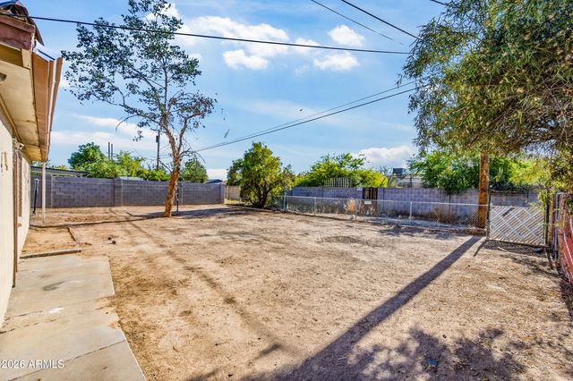 6532 N 19TH Drive, Phoenix, AZ 85015