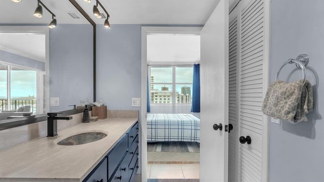 1801 S Flagler Drive 1804, West Palm Beach, FL 33401