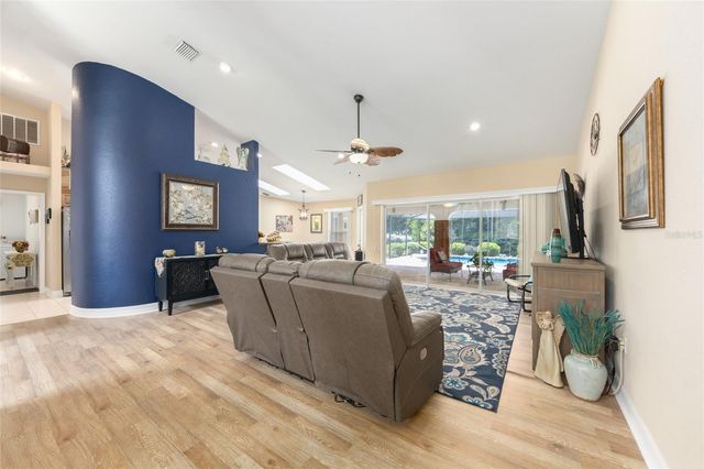 18825 SW 93RD LOOP, Dunnellon, FL 34432