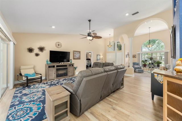 18825 SW 93RD LOOP, Dunnellon, FL 34432