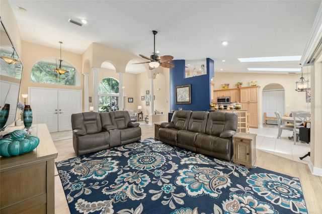 18825 SW 93RD LOOP, Dunnellon, FL 34432