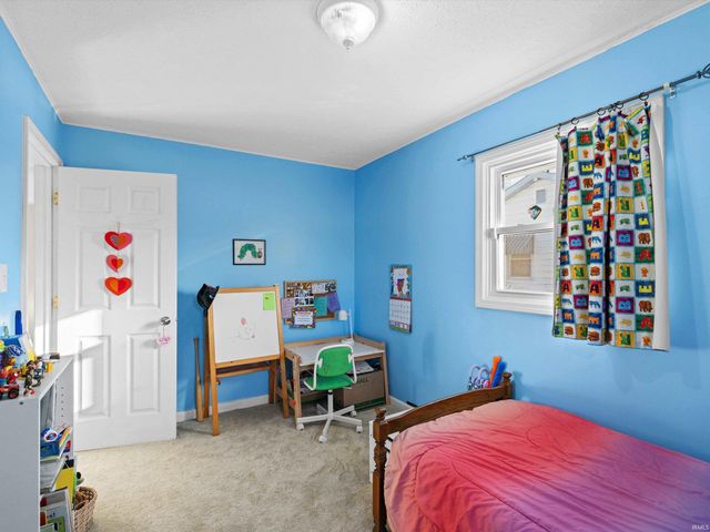 2501 Sweetser Avenue, Evansville, IN 47714