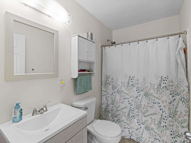 2501 Sweetser Avenue, Evansville, IN 47714