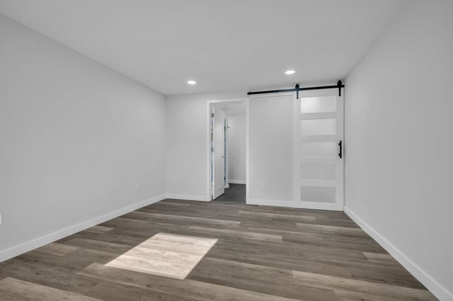 1034 Taylor Town Rd, White Bluff, TN 37187