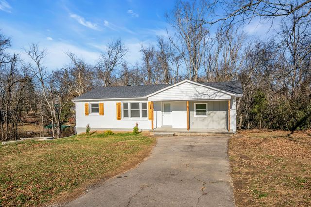 1034 Taylor Town Rd, White Bluff, TN 37187