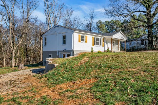 1034 Taylor Town Rd, White Bluff, TN 37187
