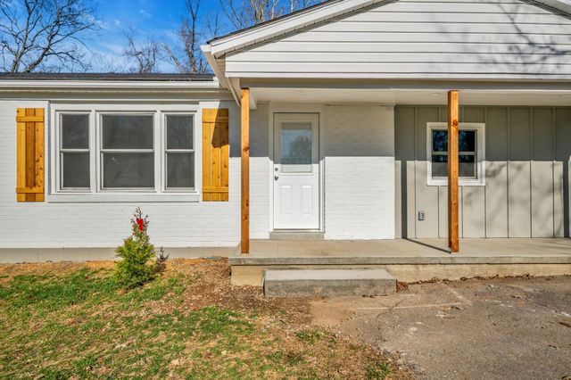 1034 Taylor Town Rd, White Bluff, TN 37187