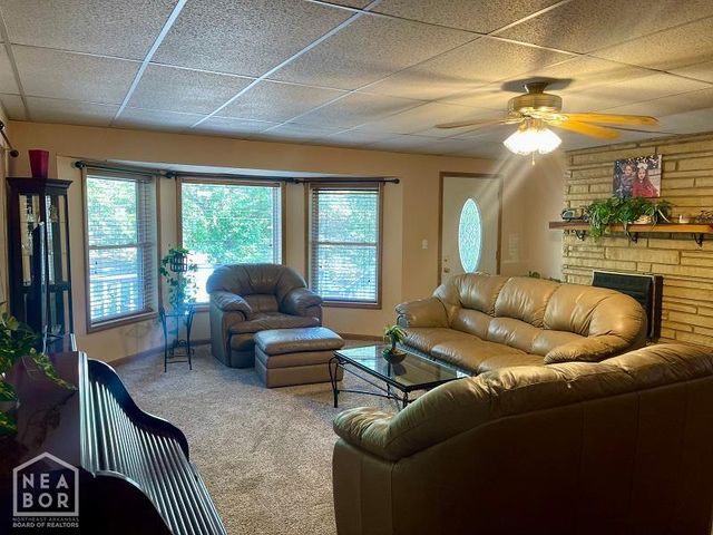 78 Cherokee Road, Cherokee Village, AR 72529