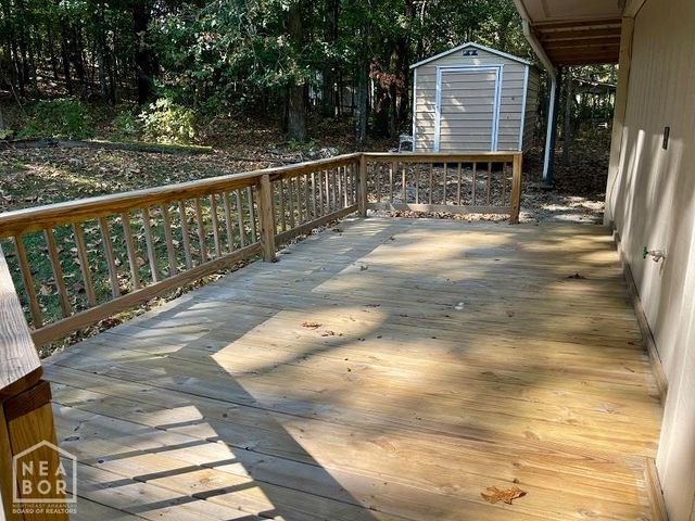 78 Cherokee Road, Cherokee Village, AR 72529