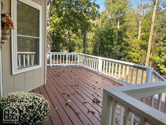 78 Cherokee Road, Cherokee Village, AR 72529