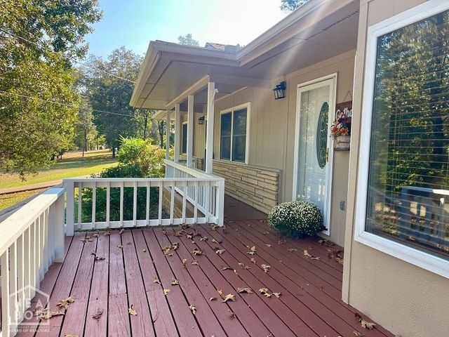 78 Cherokee Road, Cherokee Village, AR 72529