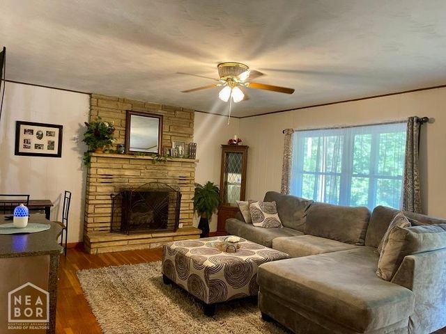 78 Cherokee Road, Cherokee Village, AR 72529