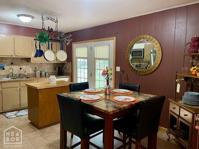 78 Cherokee Road, Cherokee Village, AR 72529