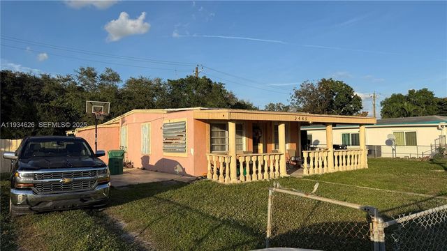 2445 NW 162nd Ter, Miami Gardens, FL 33054