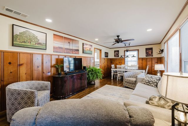 2100 Morningside Drive, Mineral Wells, TX 76067