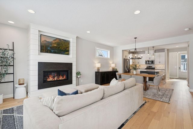 16247 Durango Trail, Lakeville, MN 55044