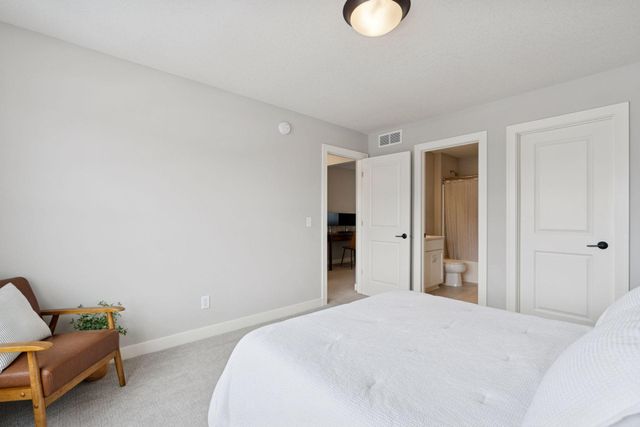 16247 Durango Trail, Lakeville, MN 55044