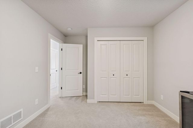 16247 Durango Trail, Lakeville, MN 55044