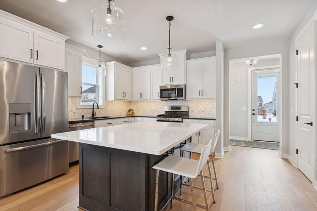 16247 Durango Trail, Lakeville, MN 55044