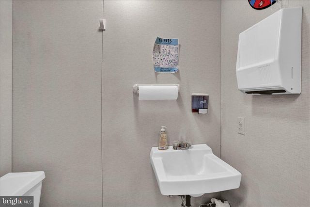 1215 AND 1219 LUZERNE ST, Reading, PA 19601