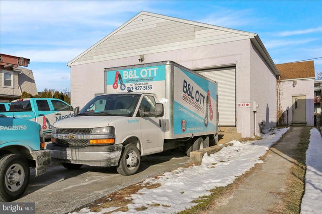 1215 AND 1219 LUZERNE ST, Reading, PA 19601