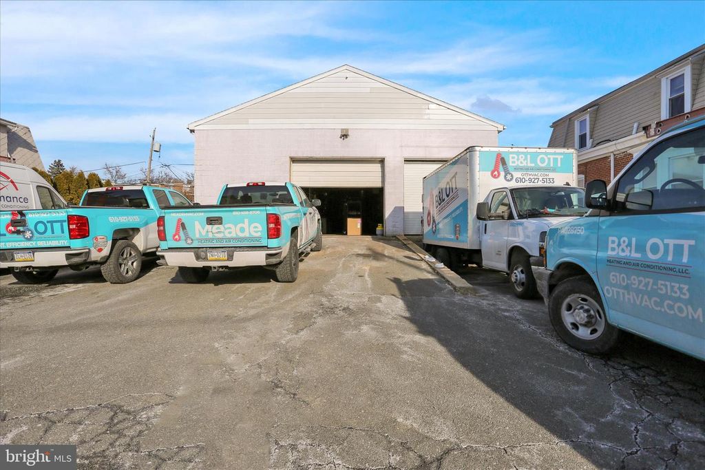 1215 AND 1219 LUZERNE ST, Reading, PA 19601