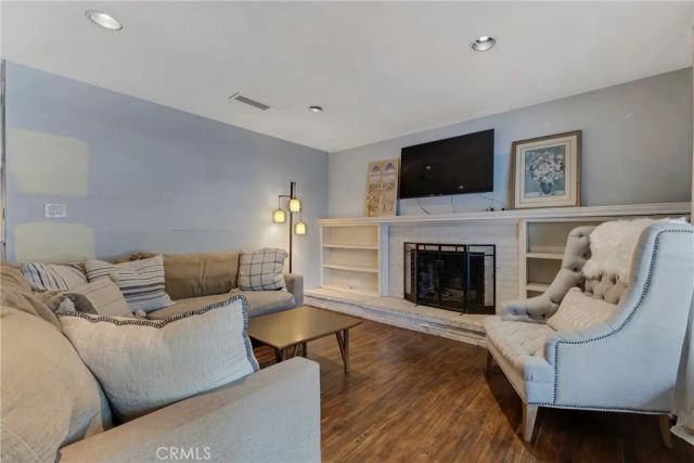 21235 Dumetz Road, Woodland Hills, CA 91364