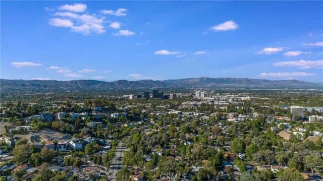 21235 Dumetz Road, Woodland Hills, CA 91364