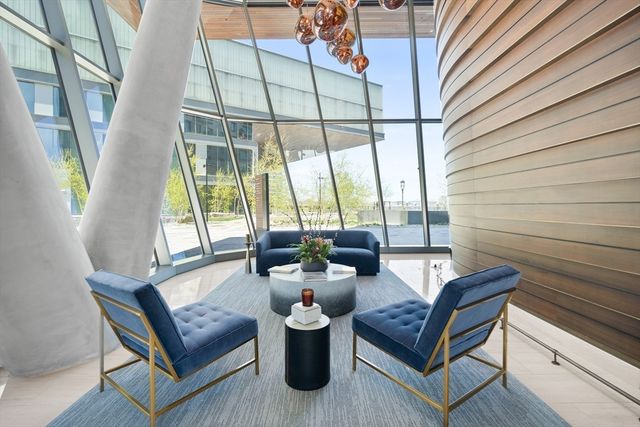 300 Pier 4 Blvd PHR, Boston, MA 02210