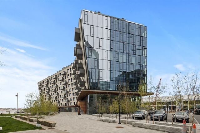 300 Pier 4 Blvd PHR, Boston, MA 02210