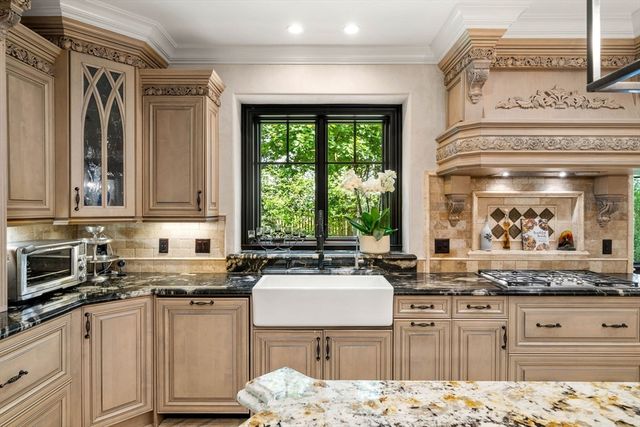20 Boulder Rd, Newton, MA 02459