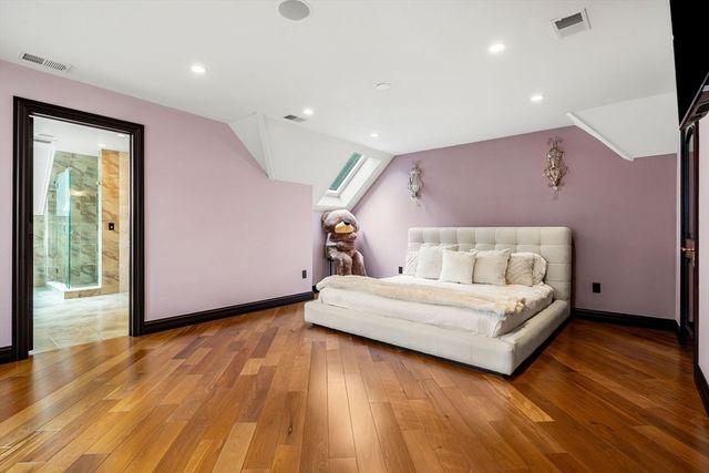 20 Boulder Rd, Newton, MA 02459
