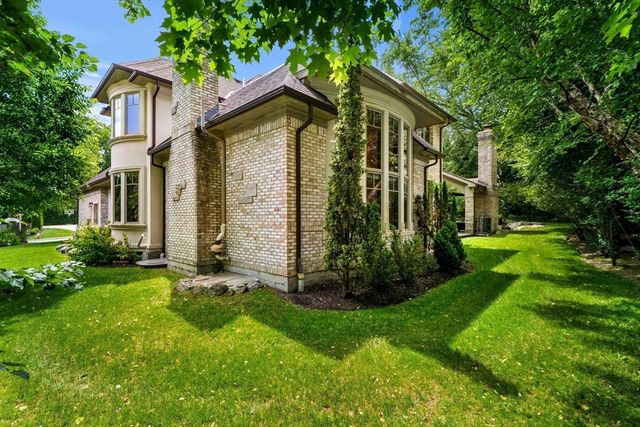 20 Boulder Rd, Newton, MA 02459