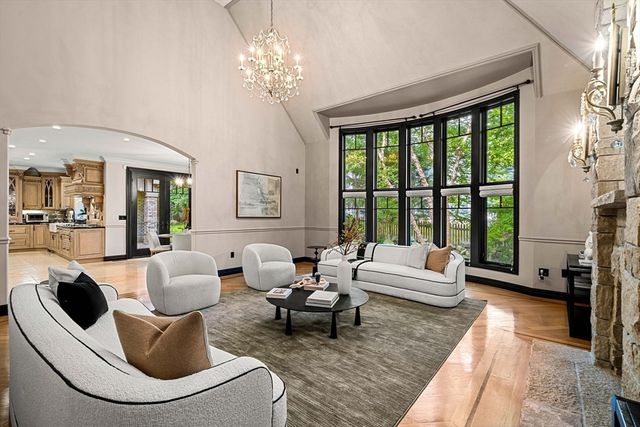 20 Boulder Rd, Newton, MA 02459