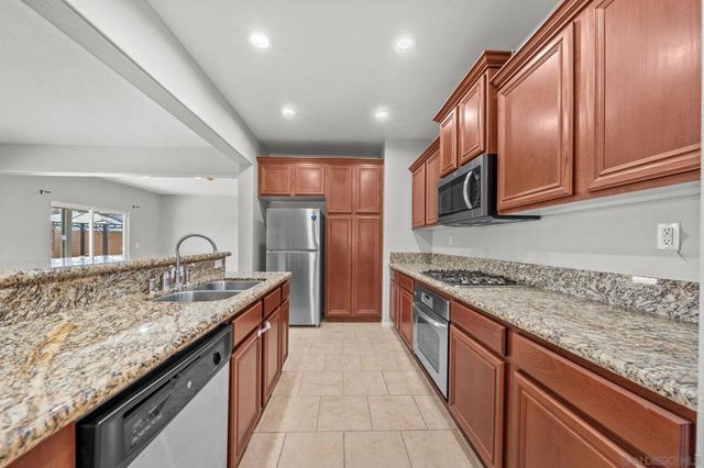 34081 Clovis Way, Wildomar, CA 92595