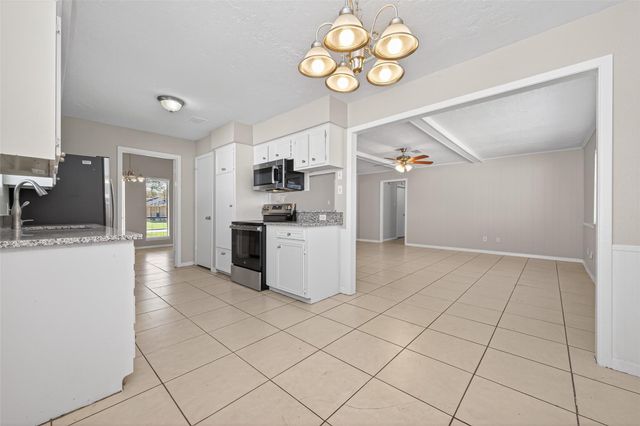 23015 Canyon Lake Drive, Spring, TX 77373