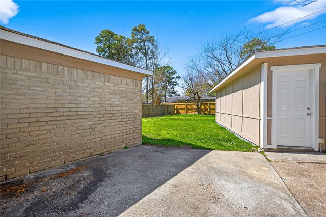 23015 Canyon Lake Drive, Spring, TX 77373