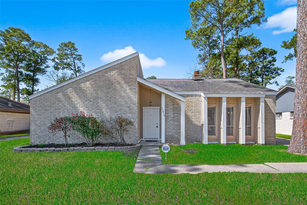 23015 Canyon Lake Drive, Spring, TX 77373