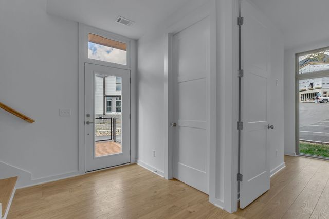 3035 Edwin Cir, Nashville, TN 37207