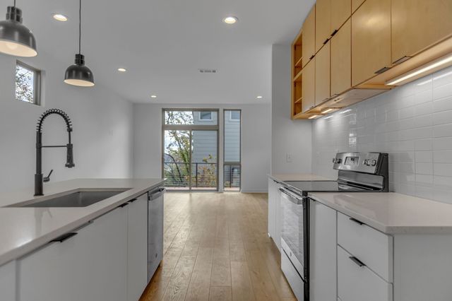 3035 Edwin Cir, Nashville, TN 37207