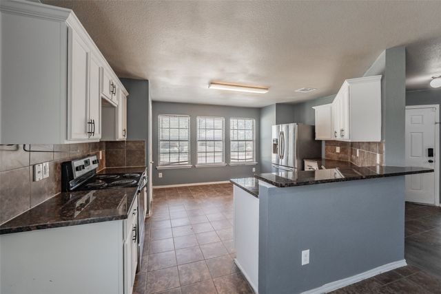 1758 Overlook Drive, Lancaster, TX 75146