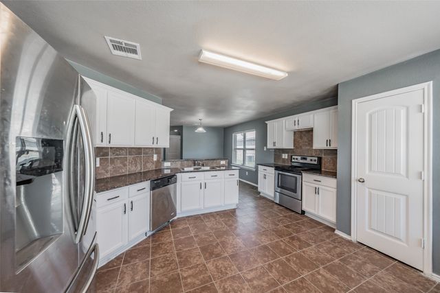 1758 Overlook Drive, Lancaster, TX 75146