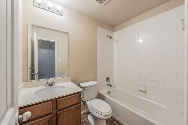 1758 Overlook Drive, Lancaster, TX 75146