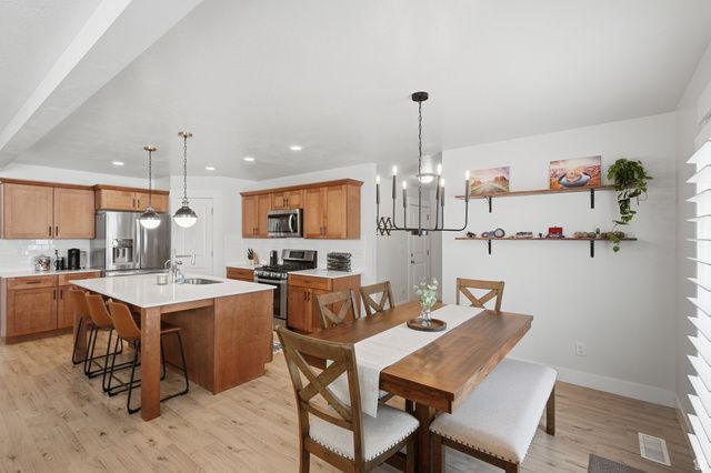 6694 W WIND ROSE DR, Herriman, UT 84096
