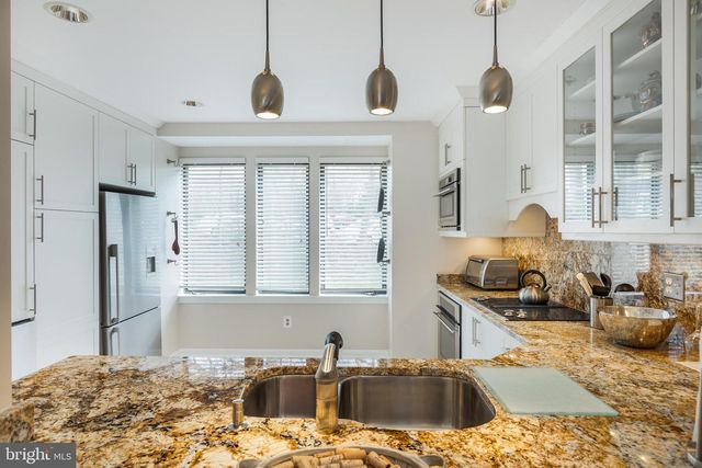 11030 THRUSH RIDGE RD, Reston, VA 20191