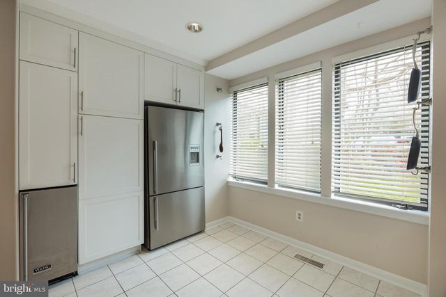 11030 THRUSH RIDGE RD, Reston, VA 20191
