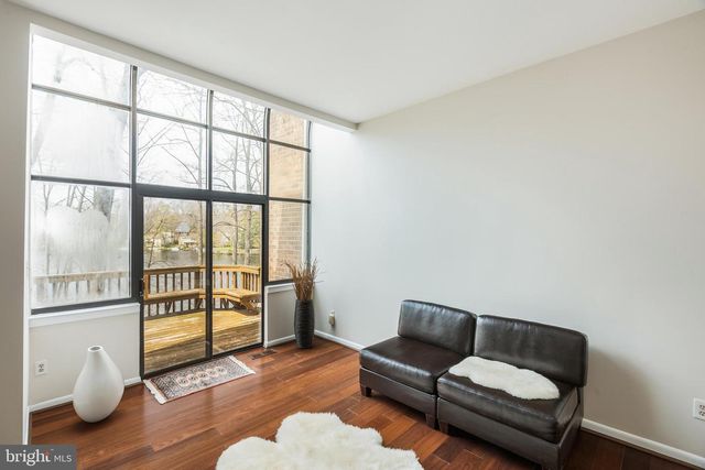 11030 THRUSH RIDGE RD, Reston, VA 20191