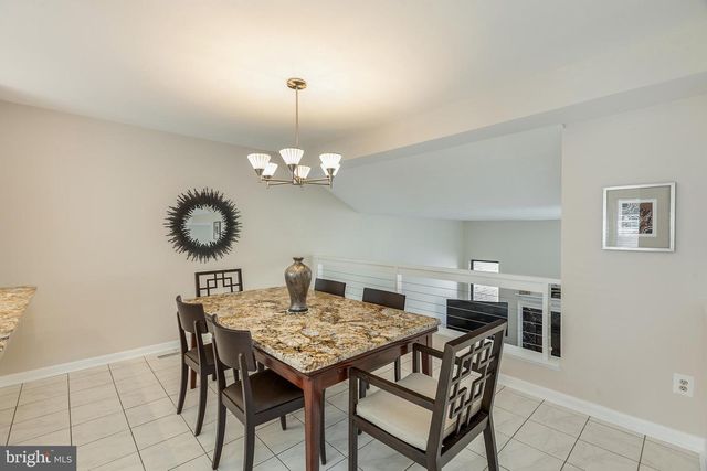 11030 THRUSH RIDGE RD, Reston, VA 20191